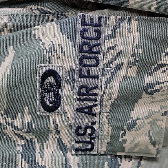 US Air Force Man's Utility Military Fatigues Camouflage Pattern Coat 32S - Picture 3 of 14